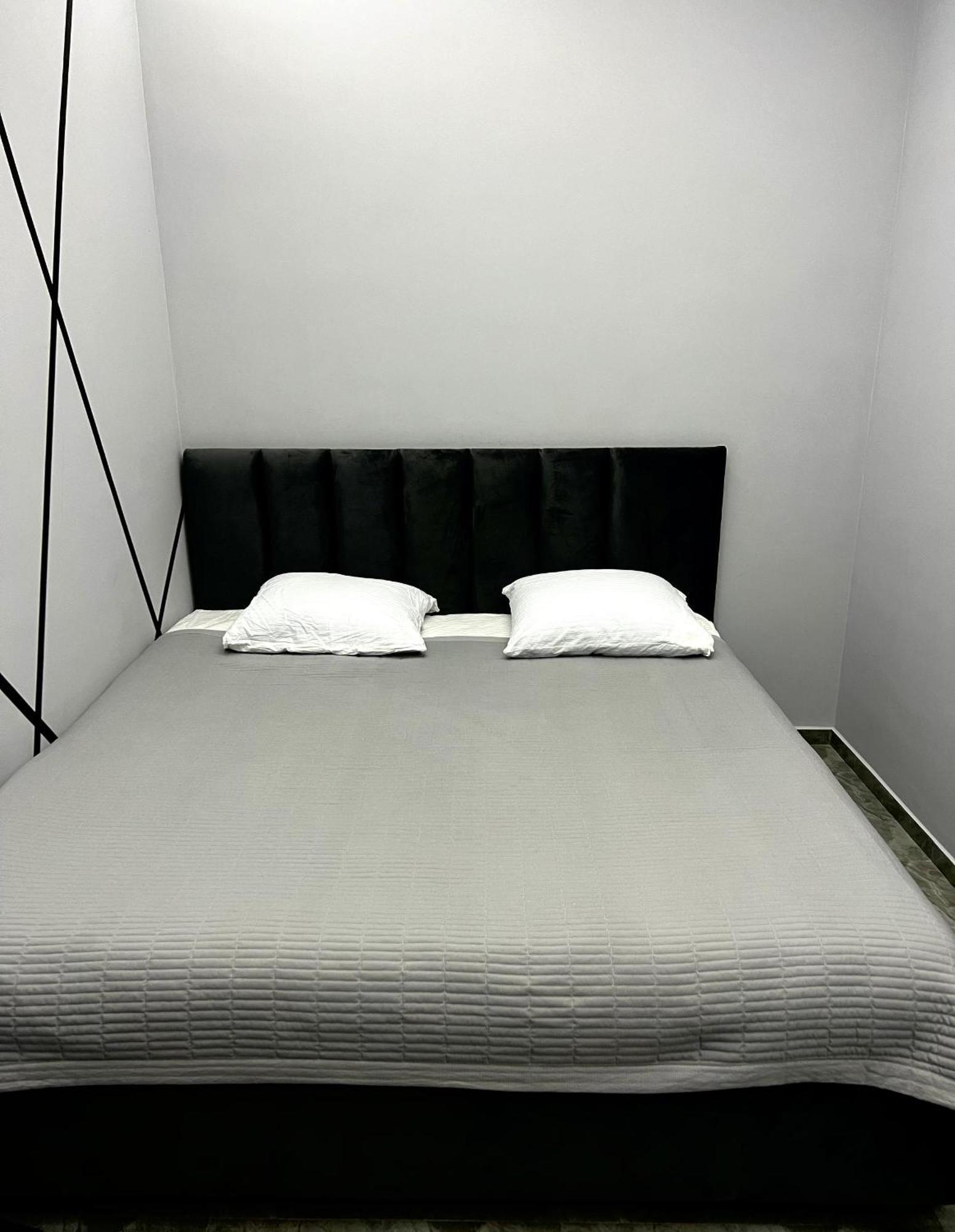 Lumi Hotel บิชเคก ภายนอก รูปภาพ