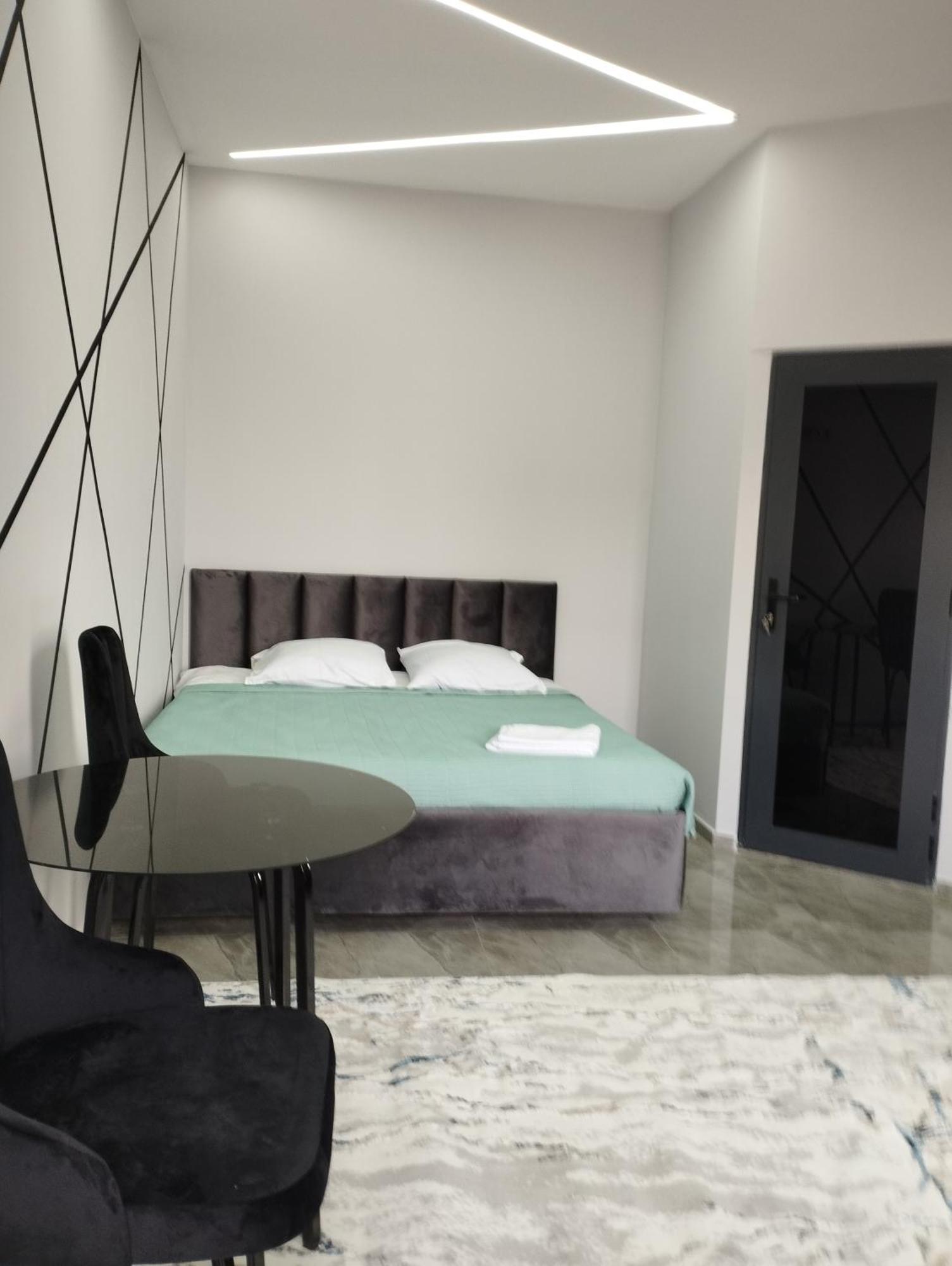Lumi Hotel บิชเคก ภายนอก รูปภาพ